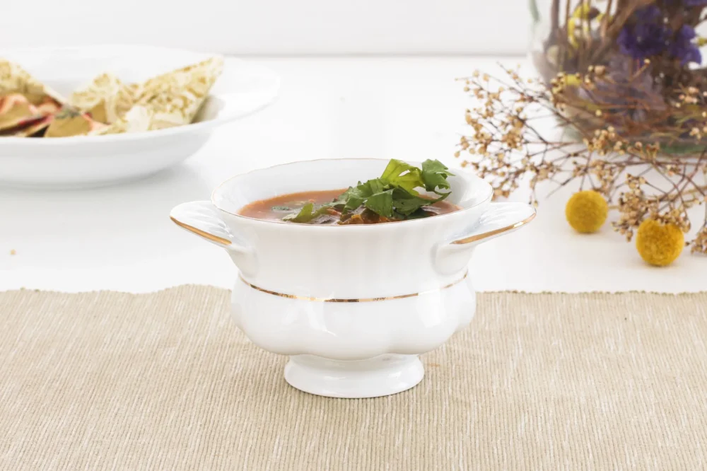 Bulionówka porcelanowa CHODZIEŻ IWONA ZŁOTA LINIA BIAŁA 300 ml Niska cena